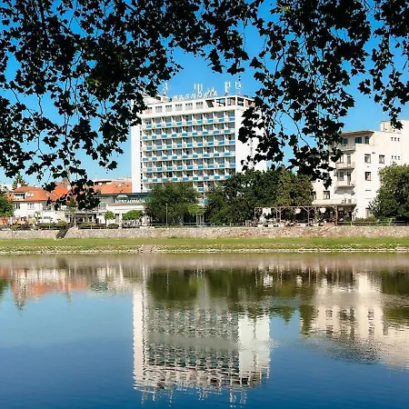 Magnolia Hotell 4*