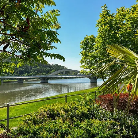 Magnolia Пьештяни