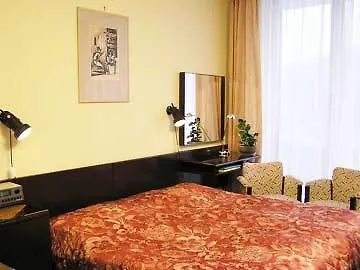 מלון Magnolia 4*