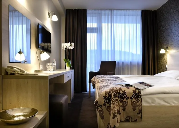 Отель Magnolia 4*